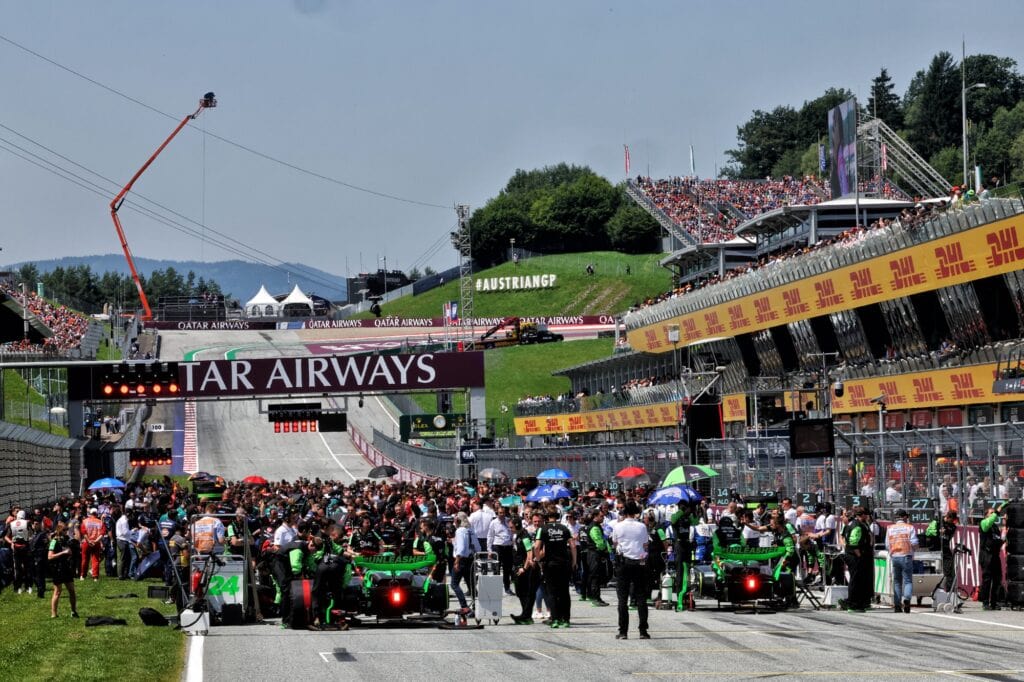 The countdown to lights out the Austrian Grand Prix.